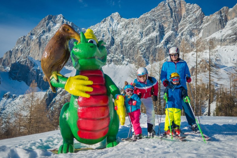 Skikinder am Rittisberg mit Karli © TVB Ramsau am Dachstein